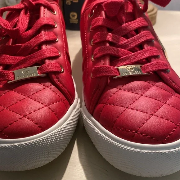 G by Guess red shoes - Picture 2 of 11